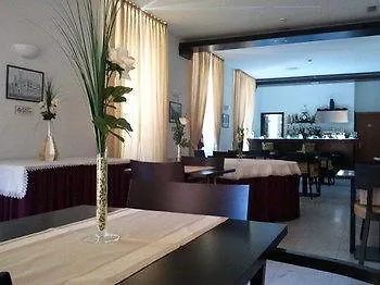 Hotel Due Colonne 3*