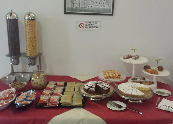 デュ コローネ 3* カリアリ